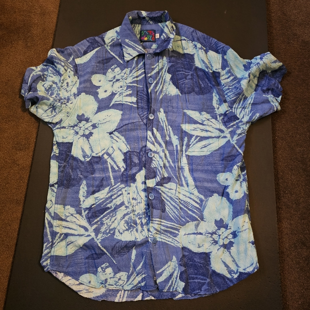 Jam's World Mens Small Hawaiian Shirt.